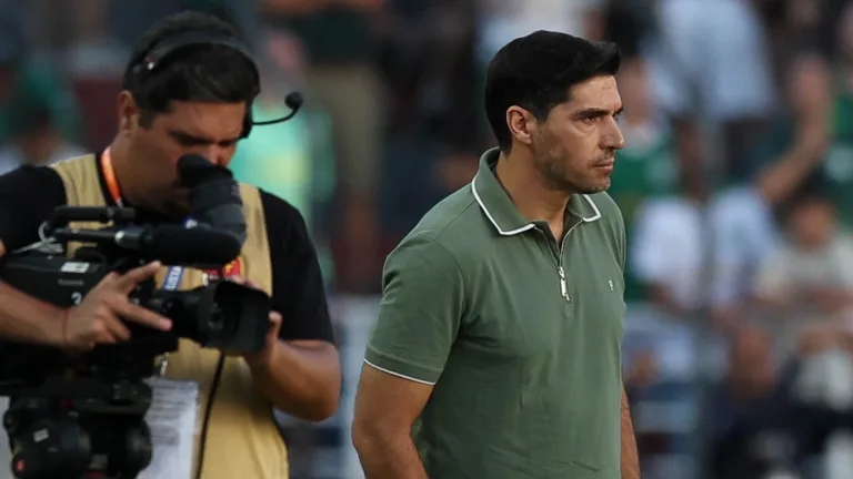 Abel no comando do Palmeiras (Foto: Cesar Greco) 