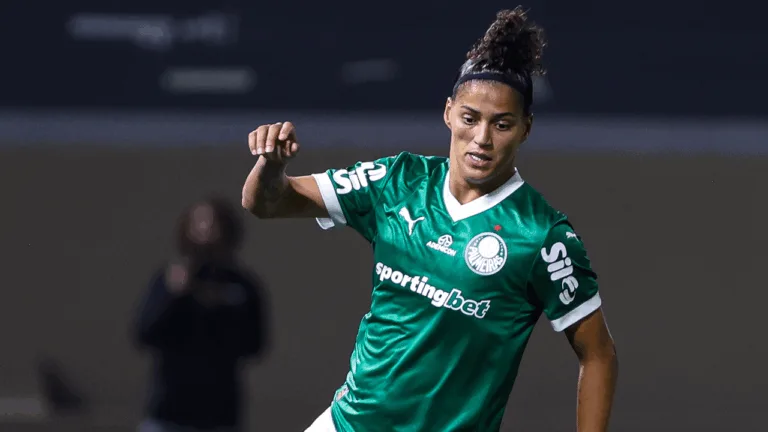 Amanda Gutierres durante partida pelo Brasileirão Feminino (Foto: Fabio Menotti/Palmeiras)