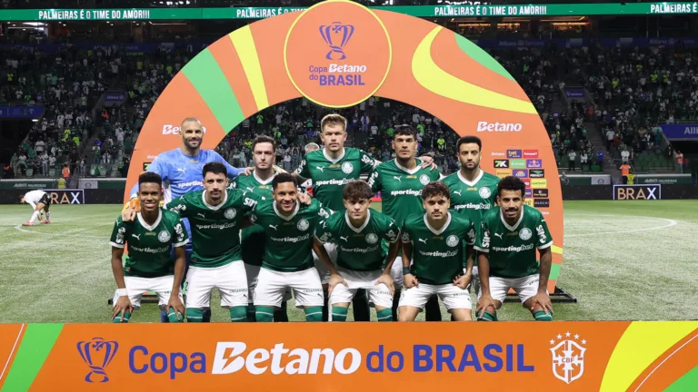 O time da SE Palmeiras, posa para foto em jogo contra a equipe do Ceará SC, durante partida válida terceira fase, da Copa do Brasil, na arena Allianz Parque. (Foto: Cesar Greco/Palmeiras/by Canon)